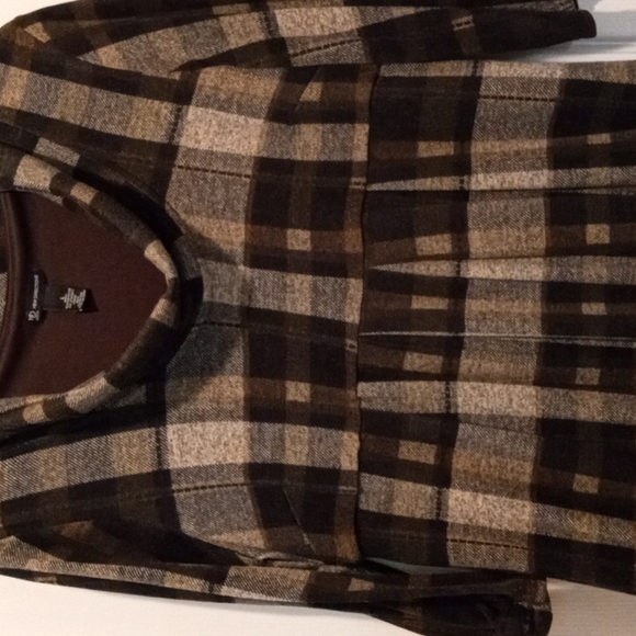 Dress - Picture 4 of 4